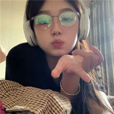 飘扬的红领巾